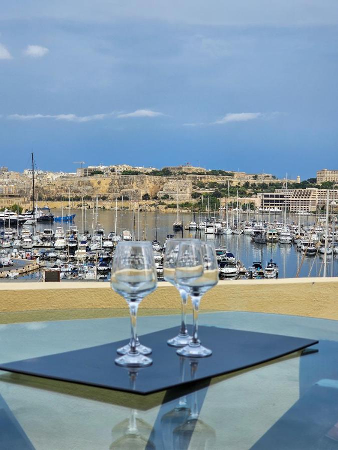 Ferienwohnung Mive Luxury Sea View Penthouse Gzira Exterior foto