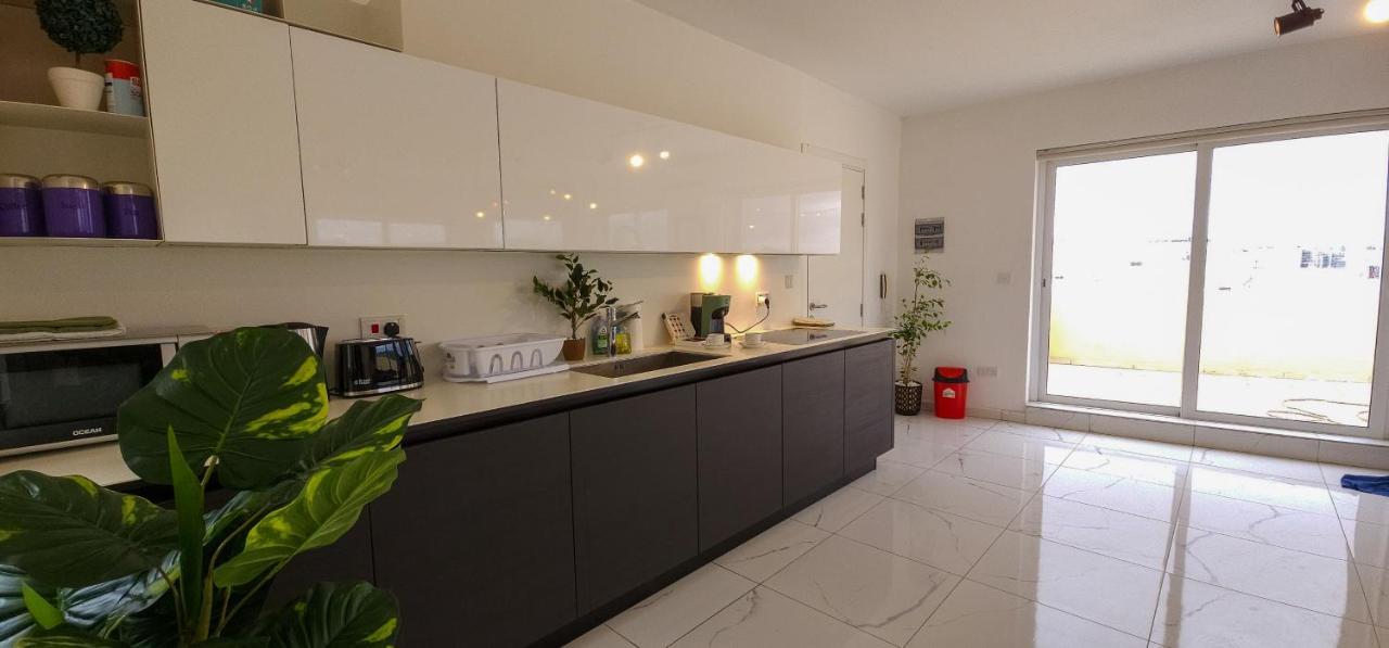 Ferienwohnung Mive Luxury Sea View Penthouse Gzira Exterior foto